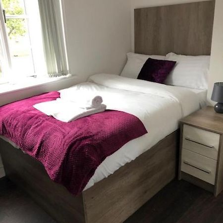 Luxury Lavish Studio Apartments Le1 Лестър Екстериор снимка