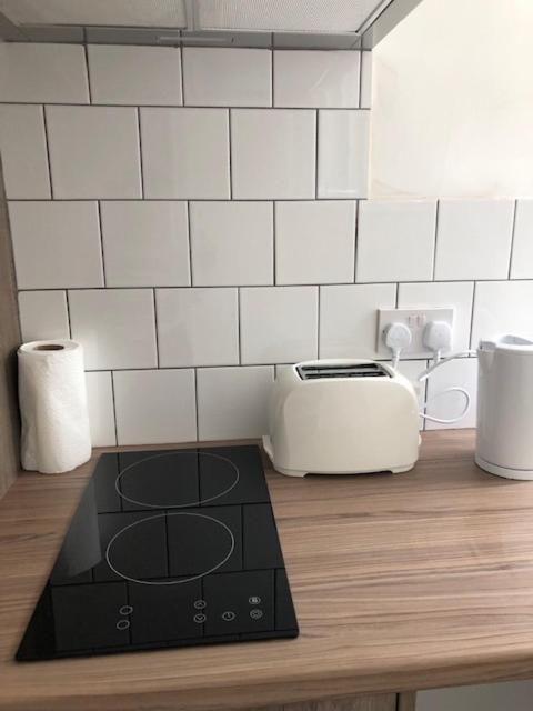 Luxury Lavish Studio Apartments Le1 Лестър Екстериор снимка